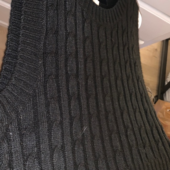 Black H&M knitted crop top - Picture 3 of 4